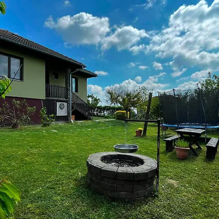 Apartment Green Cottage Fonyod *